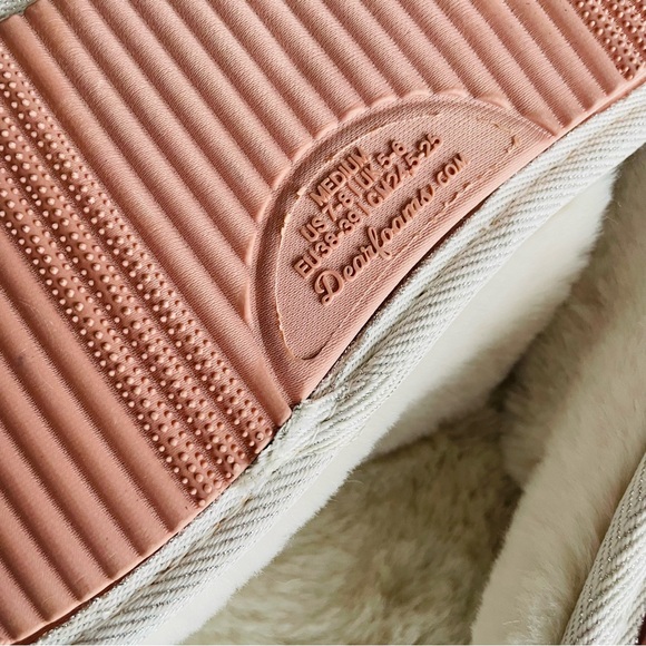 NWT Super Mom Slippers - Picture 9 of 12